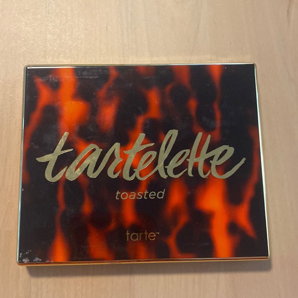 Tartelette Toasted Eyeshadow palette